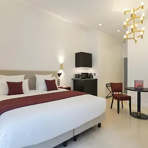 Отель Vestay Montaigne, Париж