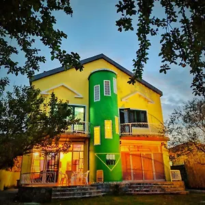 https://our-way-guest-house.albaniahotels.org